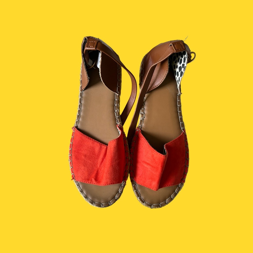 Old Navy Coral Sandals: Size 8